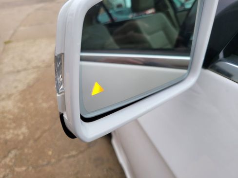 Used 2016 Mercedes-Benz E 350 4MATIC Sedan image 13