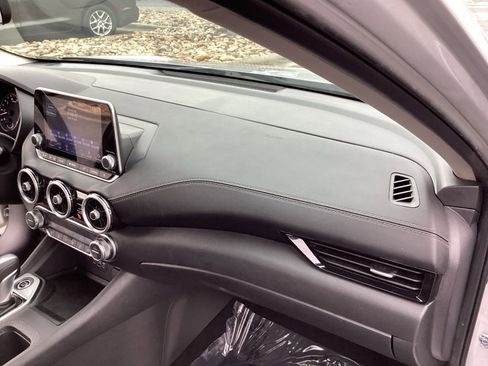 Used 2021 Nissan Sentra SV image 16