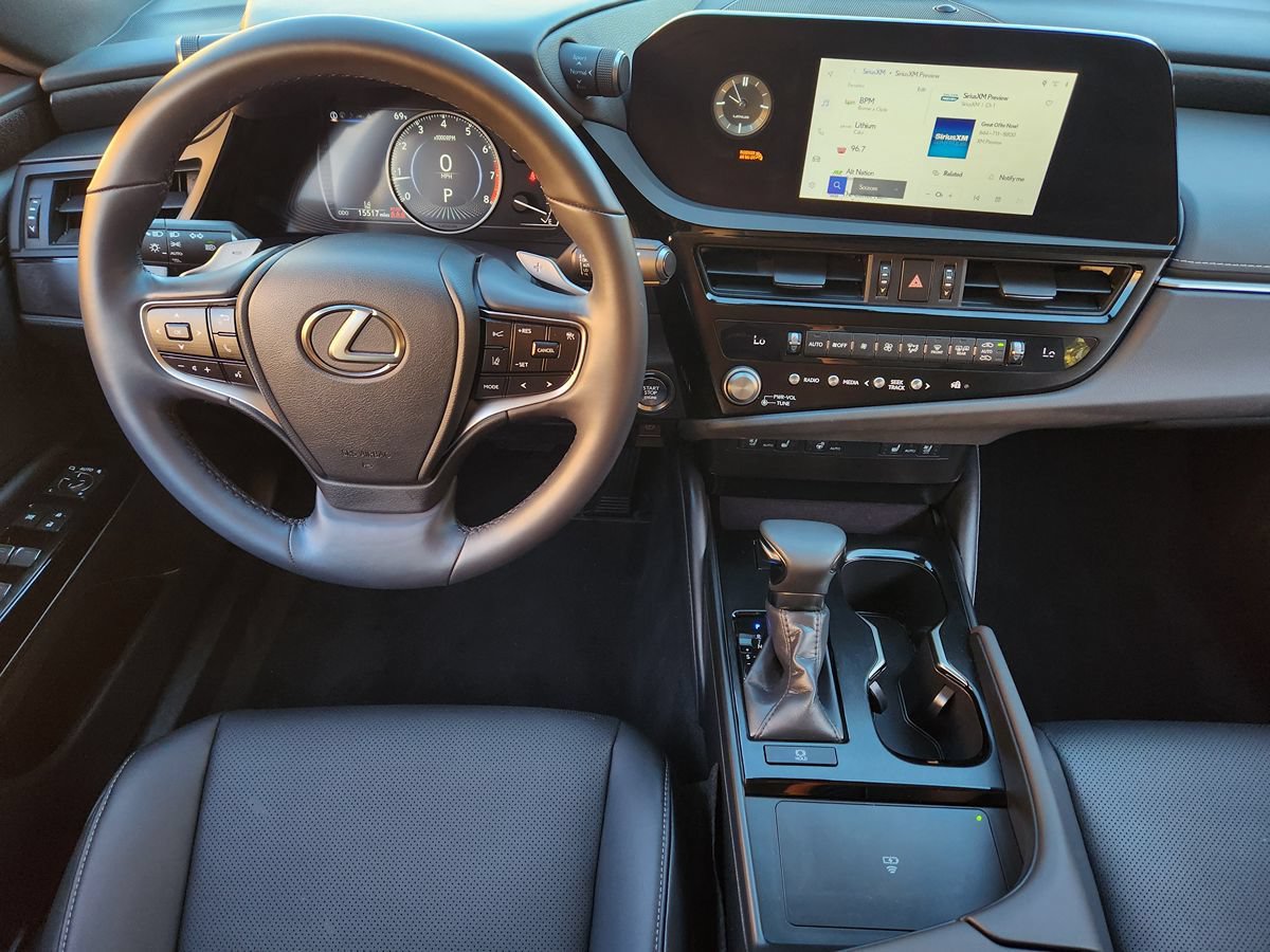 Used 2024 Lexus ES 350 w/ Premium Package FWD image 38