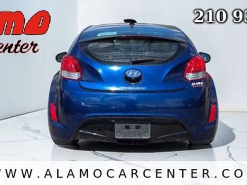 Used 2016 Hyundai Veloster w/ Option Group 02 FWD image 4