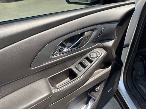 Used 2019 Chevrolet Traverse Premier w/ Redline Edition FWD image 29