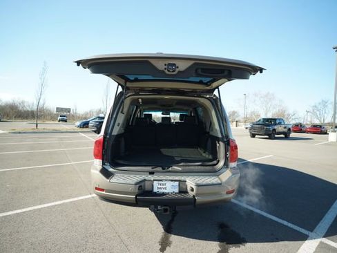 Used 2008 Nissan Armada SE w/ Premium Pkg image 17