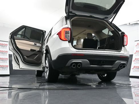 Used 2022 Ford Explorer Platinum w/ Equipment Group 601A image 45