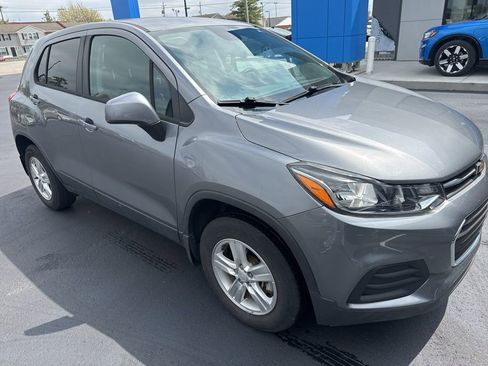 Used 2020 Chevrolet Trax LS w/ Tint and Cruise Package image 6