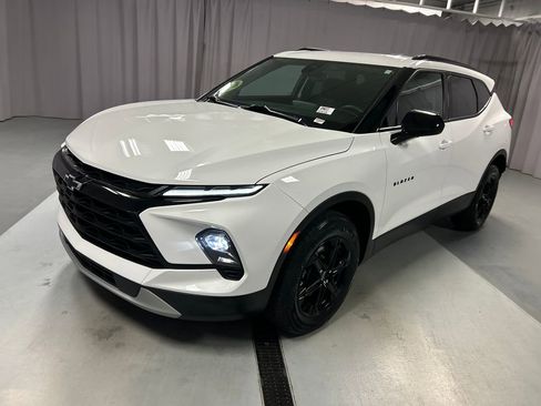 Used 2023 Chevrolet Blazer LT w/ Convenience Package image 3