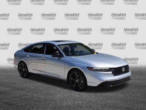 Used 2024 Honda Accord Sport image 2