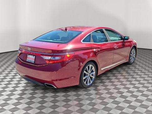 Used 2016 Hyundai Azera image 2