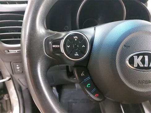 Used 2016 Kia Soul image 15