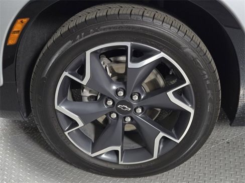 Used 2022 Chevrolet Blazer RS w/ Enhanced Convenience Package image 9