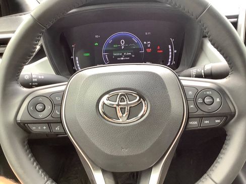 Used 2025 Toyota Corolla SE w/ SE Premium Package AWD/4WD image 43