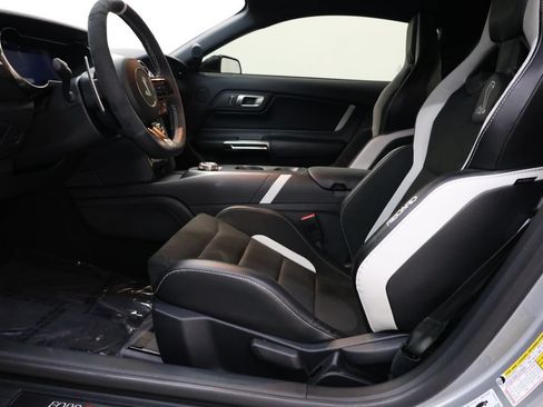 Used 2020 Ford Mustang Shelby GT500 w/ Carbon Fiber Track Pack RWD image 80