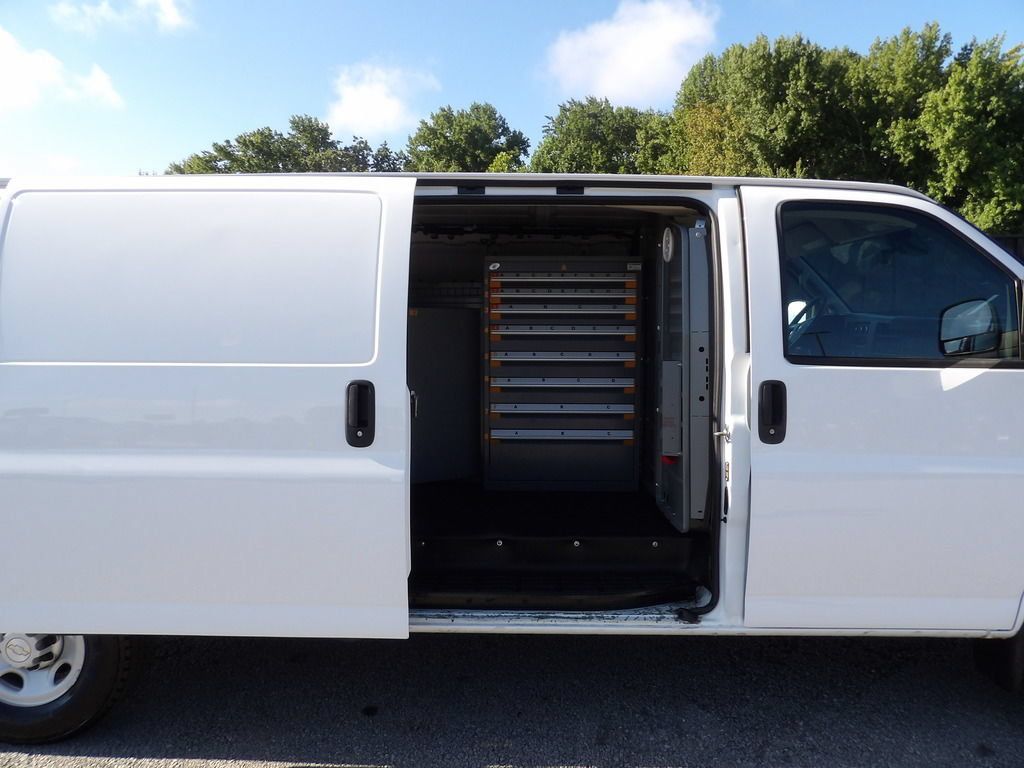 Used 2019 Chevrolet Express 3500 Extended w/ Driver Convenience Package RWD image 24