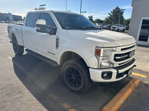 Used 2022 Ford F350 Lariat w/ Tremor Off-Road Package AWD/4WD image 4