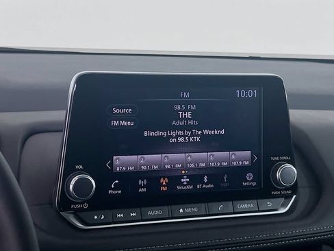Used 2026 Nissan Rogue SV FWD image 12