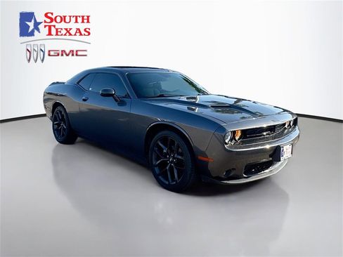 Used 2022 Dodge Challenger SXT w/ Blacktop Package image 1