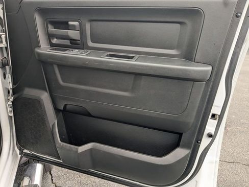 Used 2023 RAM 5500 Tradesman w/ Chrome Appearance Group image 33