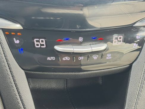 Used 2024 Cadillac XT6 Sport AWD/4WD image 25