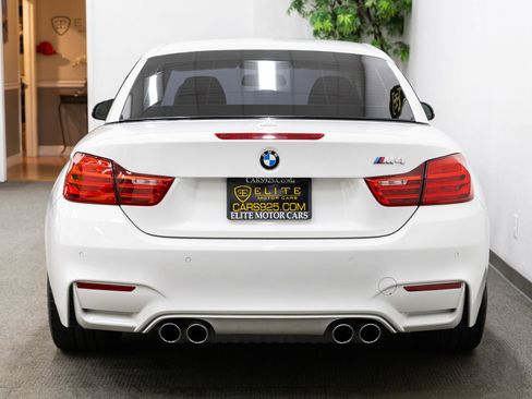 Used 2015 BMW M4 Convertible image 25