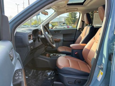 Certified 2022 Ford Maverick Lariat w/ Lariat Luxury Package image 16