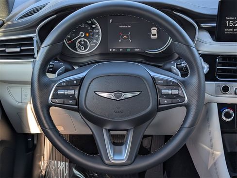 Used 2025 Genesis G70 2.5T image 20