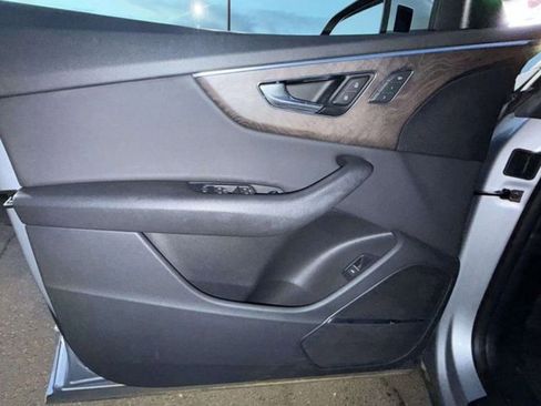 Used 2019 Audi Q8 Prestige image 18