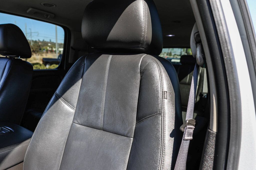 Used 2014 GMC Yukon XL SLT RWD image 14
