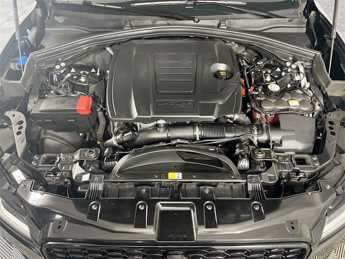 Used 2025 Jaguar F-PACE R-Dynamic S image 32