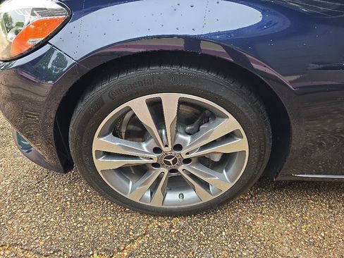 Used 2019 Mercedes-Benz C 300 Sedan image 21
