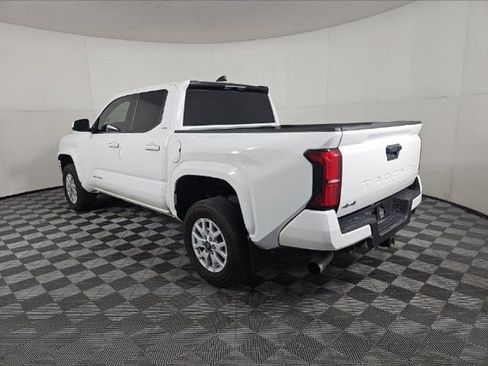 Used 2024 Toyota Tacoma SR5 AWD/4WD image 4
