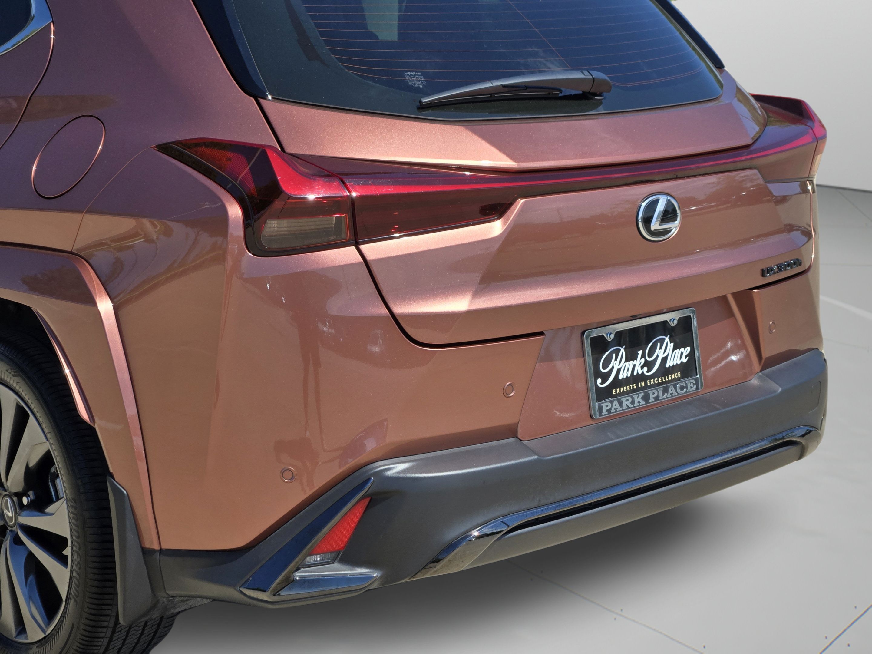 Used 2025 Lexus UX 300h FWD image 41