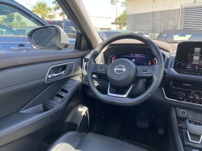Used 2022 Nissan Rogue Platinum w/ Head-Up Display Package