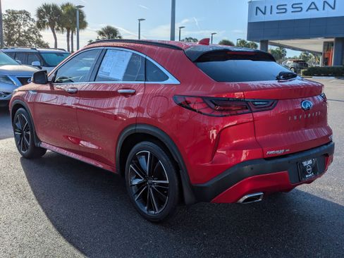 Used 2023 INFINITI QX55 Essential image 6