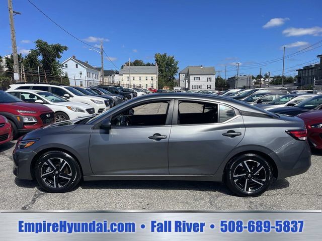 Used 2024 Nissan Sentra SV FWD image 10