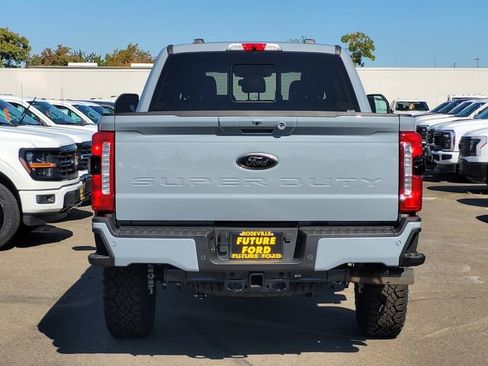 New 2026 Ford F250 Platinum w/ Tremor Off-Road Package image 5