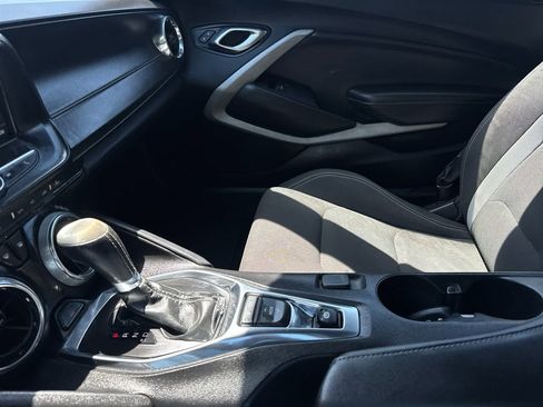 Used 2019 Chevrolet Camaro LT image 12