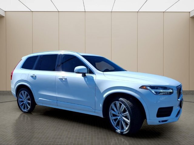 Used 2020 Volvo XC90 T6 Momentum AWD/4WD image 4