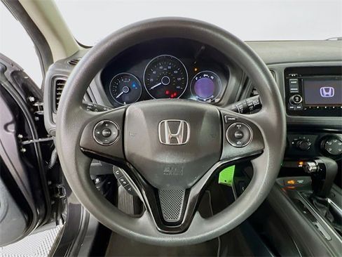 Used 2017 Honda HR-V LX image 12
