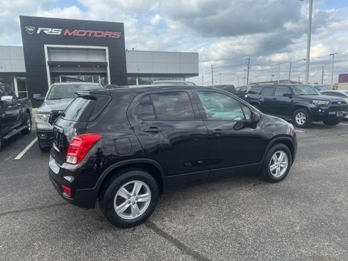 Used 2021 Chevrolet Trax LS w/ Tint and Cruise Package FWD image 56