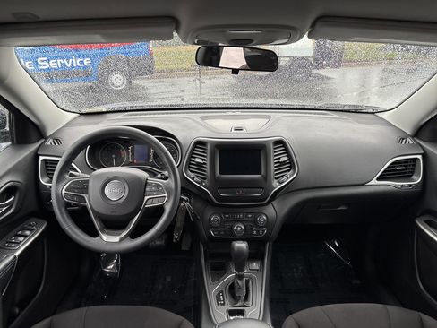 Used 2019 Jeep Cherokee Latitude w/ Popular Appearance Group image 20