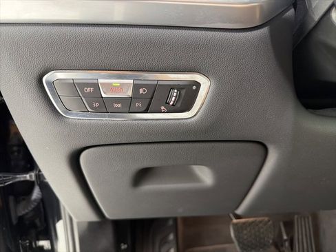 Certified 2023 BMW X7 xDrive40i w/ Executive Package image 12