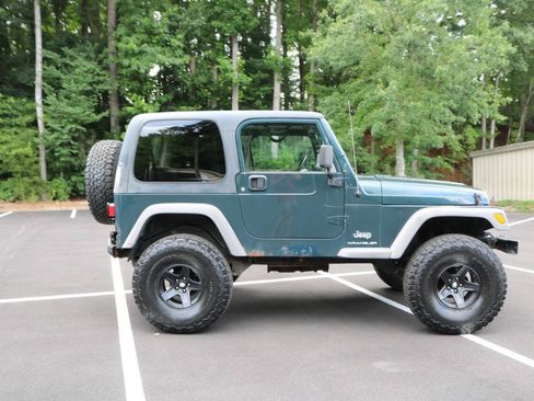 Used 2006 Jeep Wrangler X w/ Tire & Wheel Group (Ecco) AWD/4WD image 63