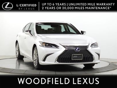 Used 2021 Lexus ES 300h w/ Accessory Package 2