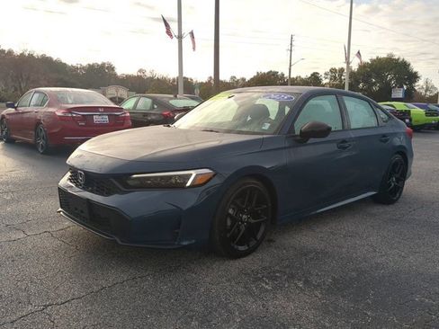 Used 2025 Honda Civic Sport image 8