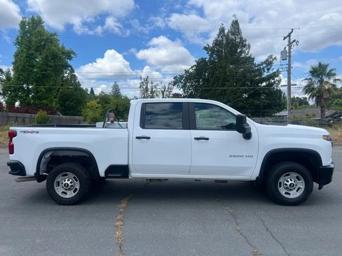 Used 2020 Chevrolet Silverado 2500 W/T AWD/4WD image 4
