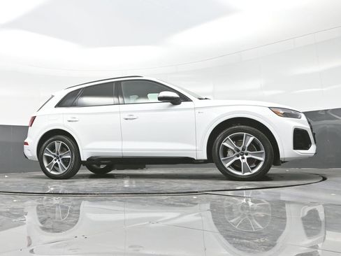 Used 2025 Audi Q5 2.0T Premium image 26