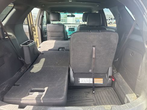 Used 2013 Ford Explorer XLT AWD/4WD image 13