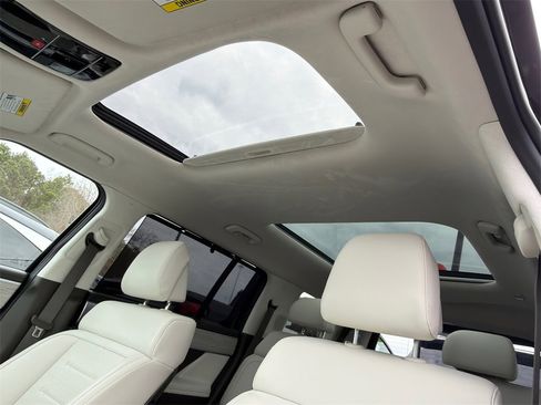 Used 2025 Hyundai Santa Fe Calligraphy image 32