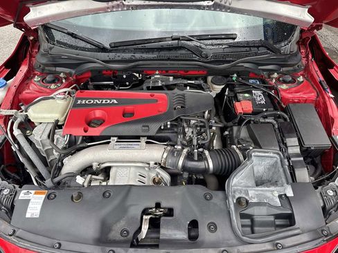 Used 2018 Honda Civic Type R image 3