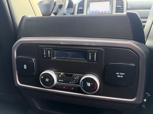 Used 2020 Ford Expedition Platinum image 40