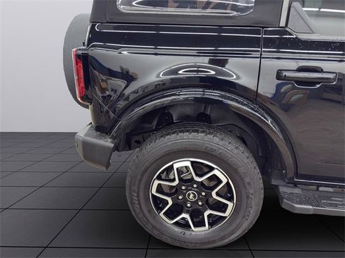 Used 2023 Ford Bronco Outer Banks image 25
